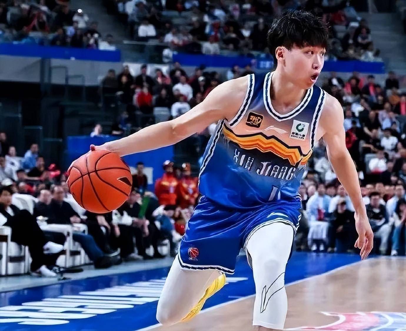 爱游戏体育-关于新疆广汇发布备战花絮,集结日伤情更新,NBA季后赛任务艰巨,数据层面出现新趋势的信息