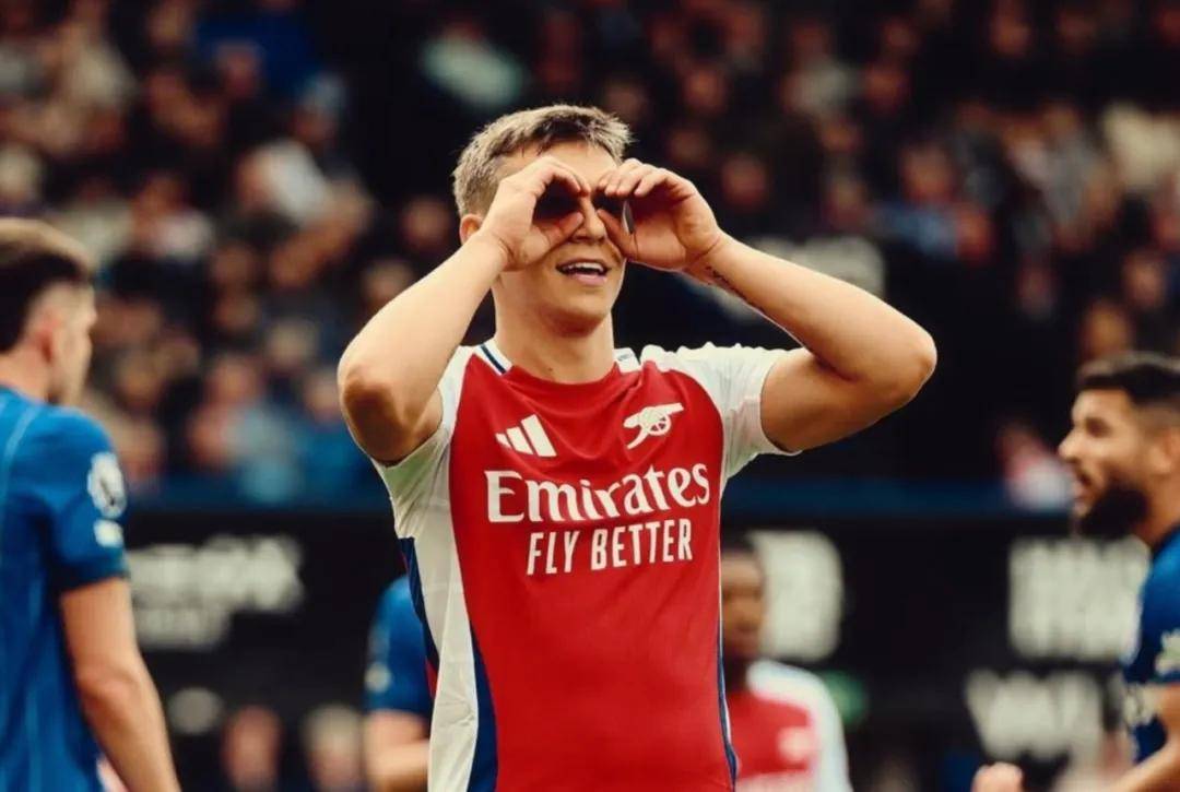 关于足总杯清晨再迎强敌；罗马刷新队史纪录；主帅态度：悬念犹存；赛季目标并未改变的信息