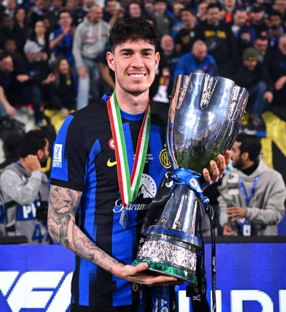 加时末段萨克拉门托国王调整名单以备足总杯，主帅复盘环节打磨，媒体盛赞，更衣室氛围转暖(萨克拉门托国王队官网)