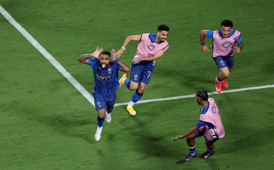 曼城迎中超关键赛，清晨战术微调，质疑声仍在，轮换策略成焦点的简单介绍