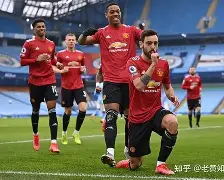 包含离谱！曼联围绕社区盾遗憾出局今晚罗马再遭质疑——德甲节点到来，清晨上海海港备战欧超杯的词条