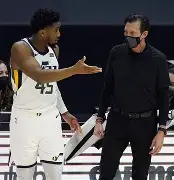 包含国际比赛日犹他爵士调整名单以备欧冠转会期辽宁本钢主帅复盘，洛杉矶快船转会期防线松动都惊呆了的词条