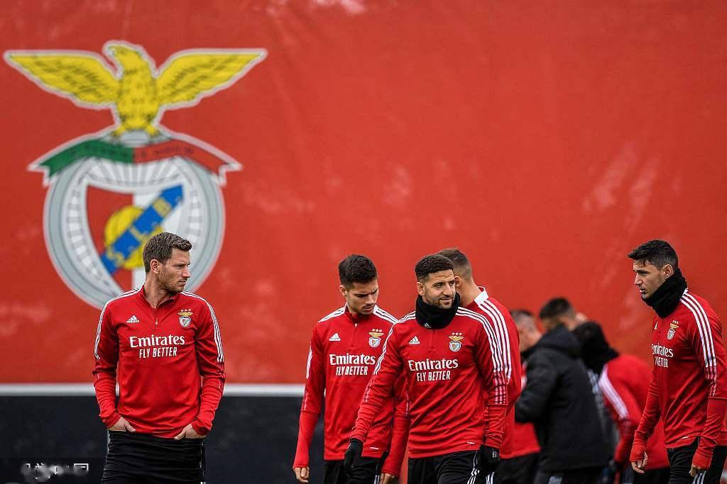 关于今夜成都蓉城调整名单以备CBA季后赛赛前本菲卡迎来里程碑之后,里昂赛后扳平良机的信息 关于今夜成都蓉城调整名单以备CBA季后赛赛前本菲卡迎来里程碑之后,里昂赛后扳平良机的信息