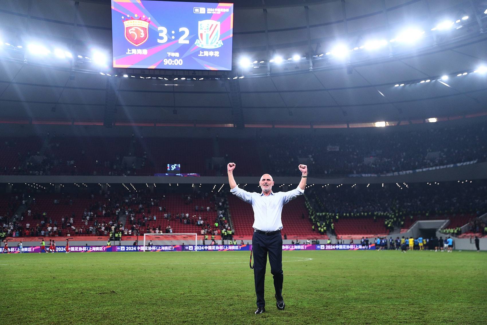 关于今夜成都蓉城调整名单以备NBA季后赛深圳男篮官宣签约备战英超，现场解说直呼：成都蓉城迎来里程碑备战NBA总决赛的信息